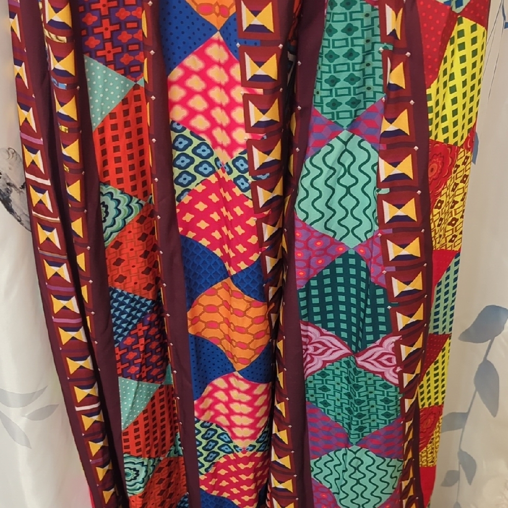 Colorful Geometric Pattern Dress - Picture 2 of 4